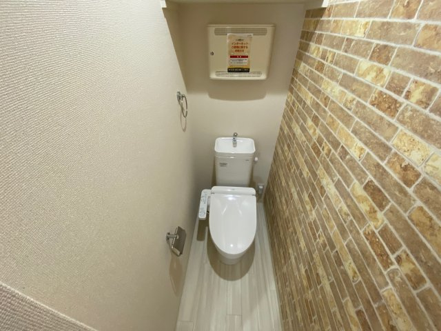 神戸市灘区大石南町１丁目のアパートのトイレ