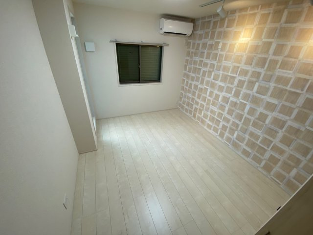 神戸市灘区大石南町１丁目のアパートの居間・リビング