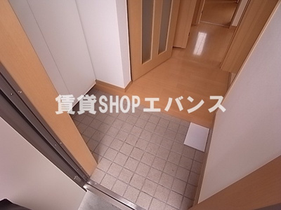 【玄関】 | ルミエールNarita