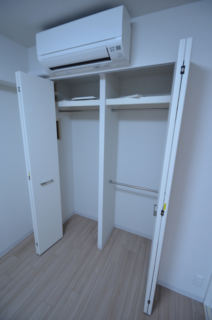 神戸市中央区元町通４丁目の賃貸マンションの収納