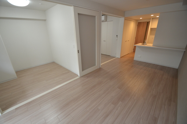 神戸市中央区元町通４丁目の賃貸マンションの居間・リビング