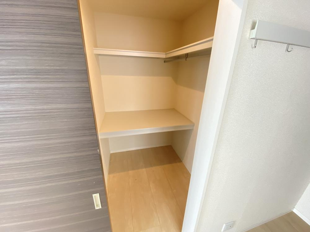 西宮市北昭和町の賃貸マンションの収納