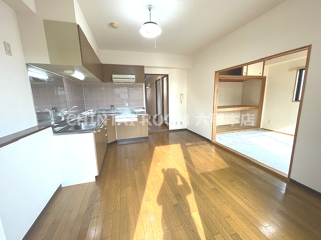 神戸市灘区篠原南町５丁目の賃貸マンションの居間・リビング