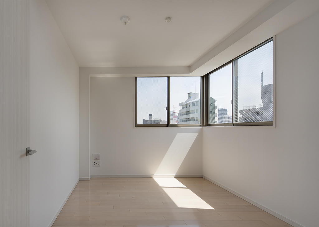 西宮市神楽町の賃貸マンションの居間・リビング
