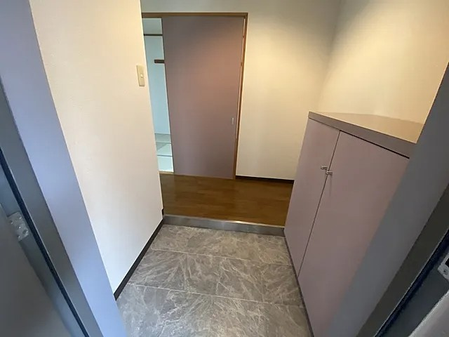 神戸市東灘区深江北町２丁目の賃貸マンションの玄関