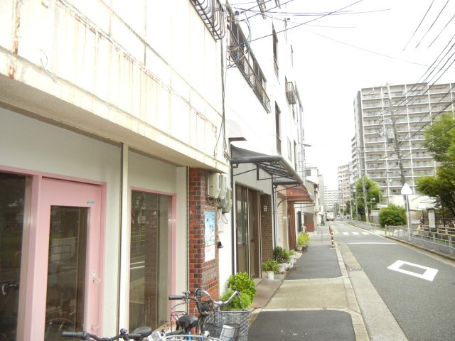 アーバン波除の周辺