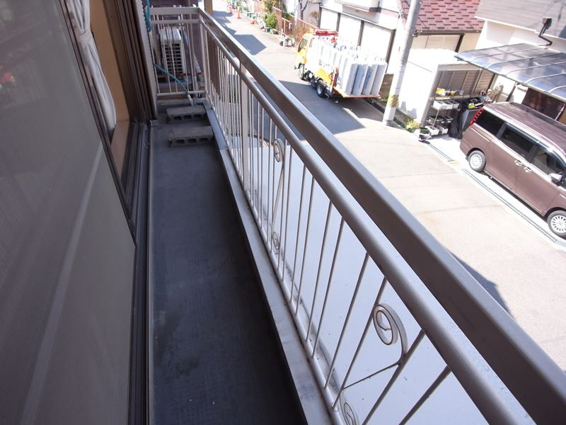 大成町貸家のバルコニー