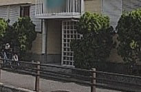 ウイローハイツB棟のエントランス
