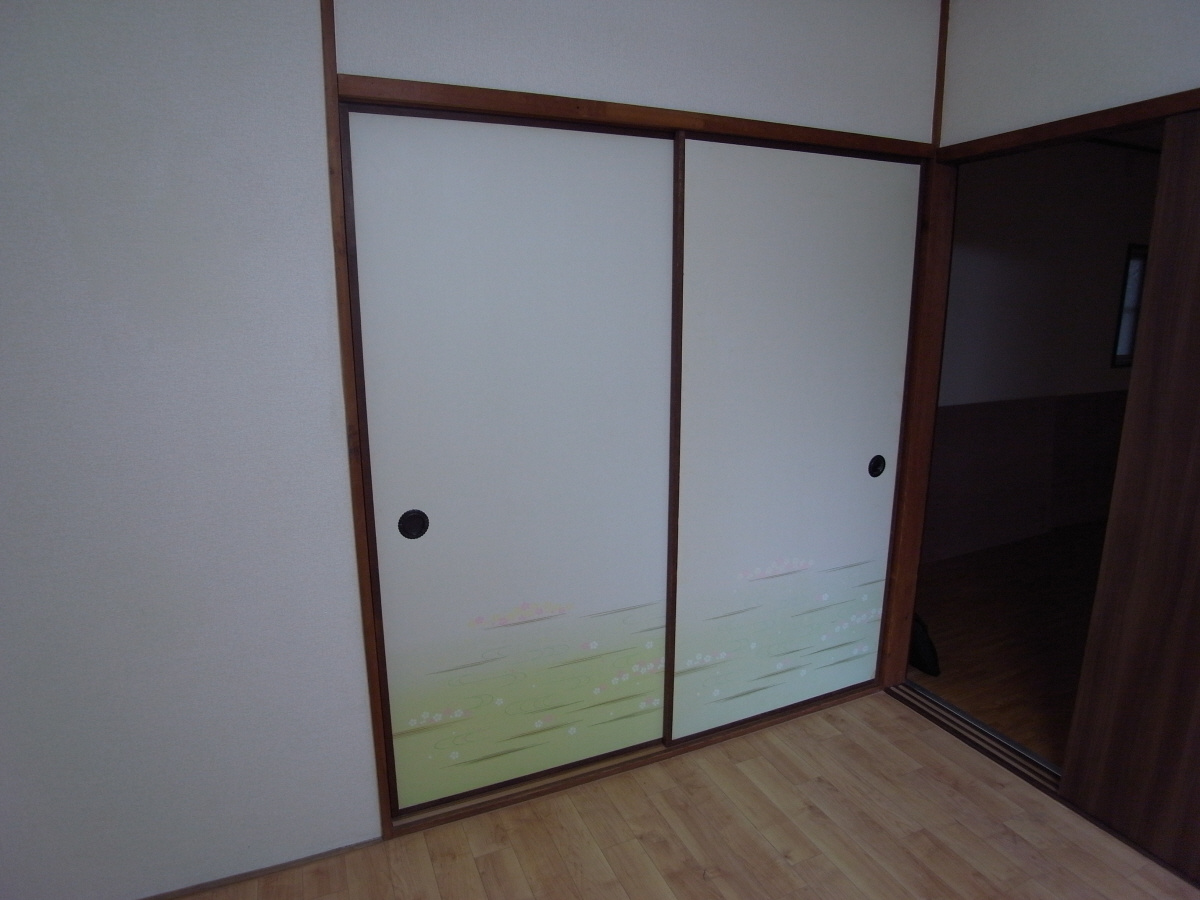 池田南町貸家の収納