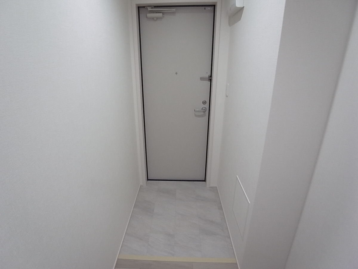 フジパレス上神田Ⅱ番館の玄関
