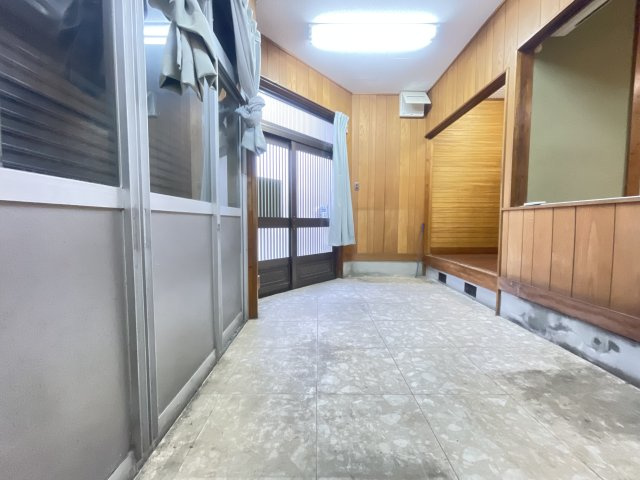 寝屋川市萱島桜園町の店舗のロビー