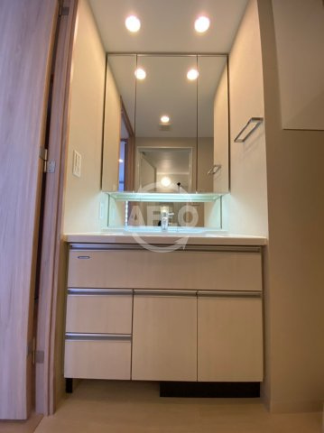 ロジュマンタワー梅田　扇町小学校区の独立洗面台|ロジュマンタワー梅田　独立洗面台
