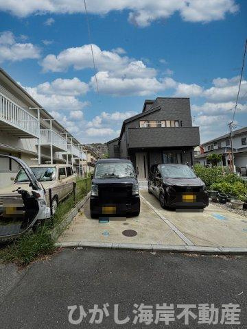 鎌倉市笛田5丁目　中古戸建の駐車場|駐車スペース