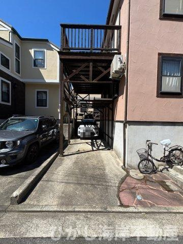 茅ヶ崎市浜須賀　中古戸建の駐車場