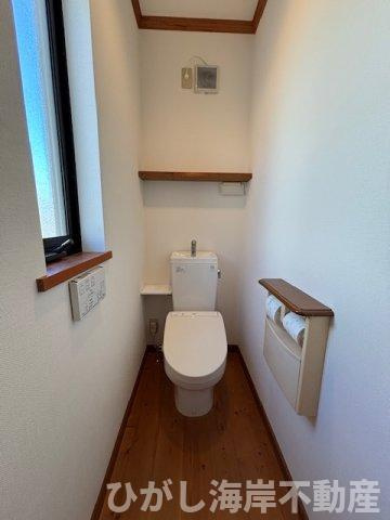茅ヶ崎市浜須賀　中古戸建のトイレ