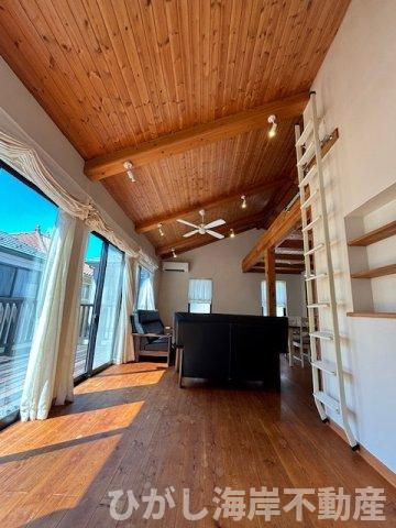 茅ヶ崎市浜須賀　中古戸建の居間・リビング