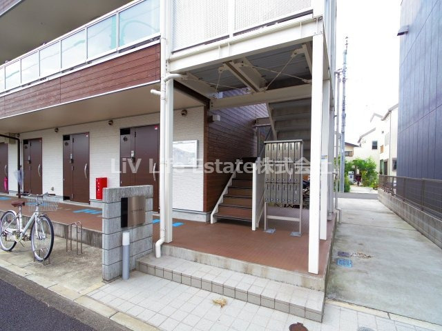 ハビテ花小金井Ⅰ(ハビテハナコガネイ)のエントランス
