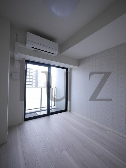 ショウケンレジデンス横浜戸部の居間・リビング|綺麗なフローリングのお部屋です！