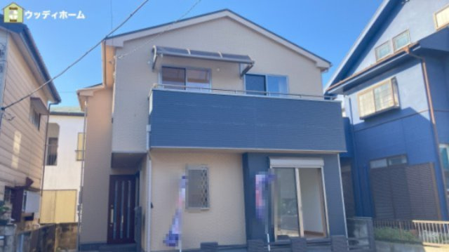 越谷市南荻島　中古一戸建ての外観