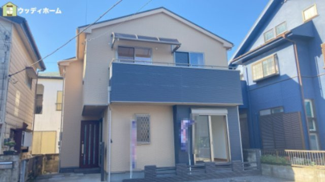 越谷市南荻島　中古一戸建ての外観