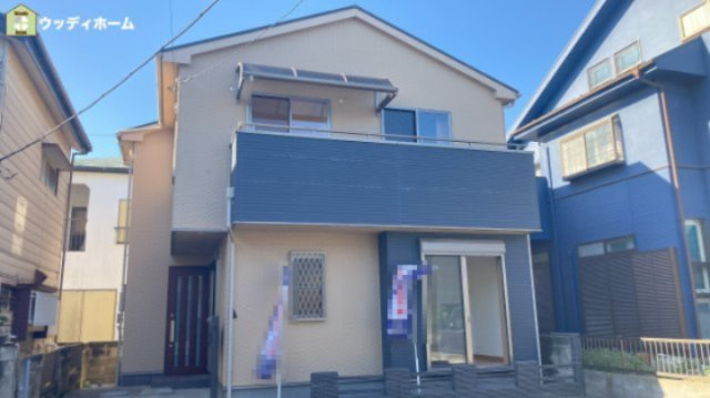 越谷市南荻島　中古一戸建ての外観