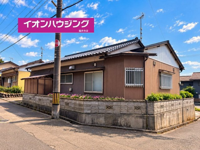 福井市冬野町 中古住宅♪