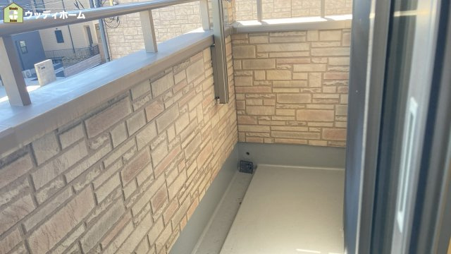 越谷市南荻島　中古一戸建てのバルコニー