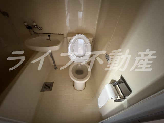 八戸ノ里マンションのトイレ|清潔感のあるトイレです