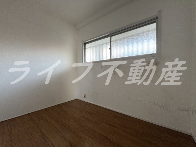 八戸ノ里マンションの居間・リビング|ゆったりとしたリビングです
