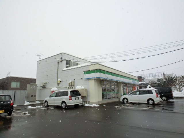平岸１－１７（店舗上住居）