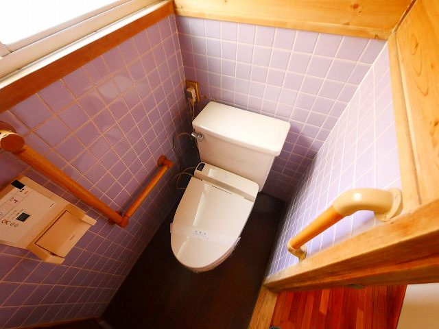 奈良県奈良市七条１丁目　戸建のトイレ|トイレです