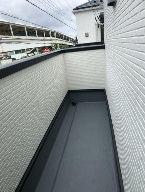 Kolet府中小柳町のバルコニー