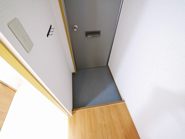 佐紀町平屋の玄関