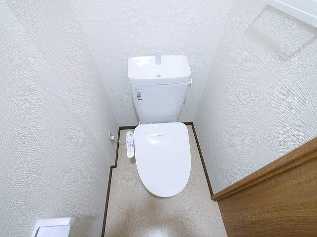 佐紀町平屋のトイレ