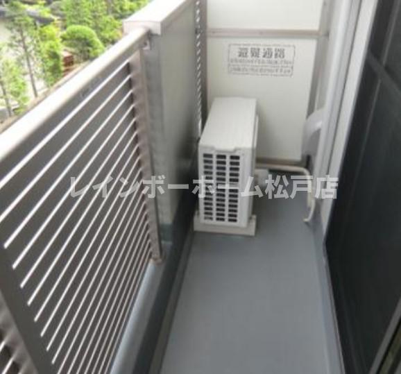 葛飾区東金町４丁目の賃貸マンションのバルコニー
