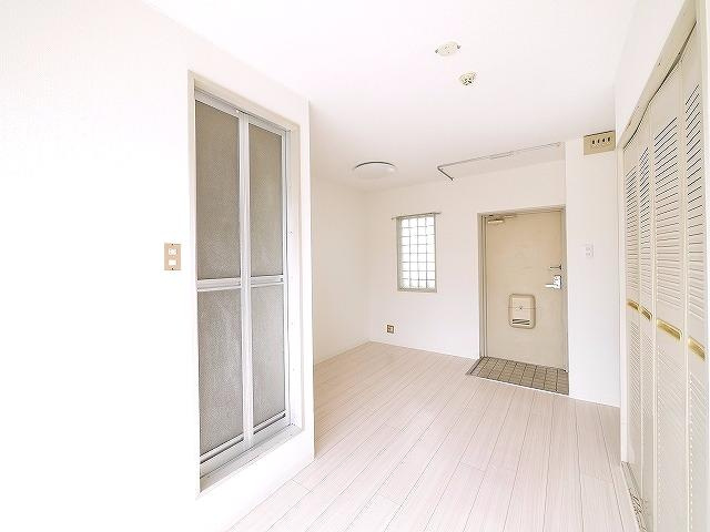 シティパレス21学園前の洋室|使い勝手のいい洋室です