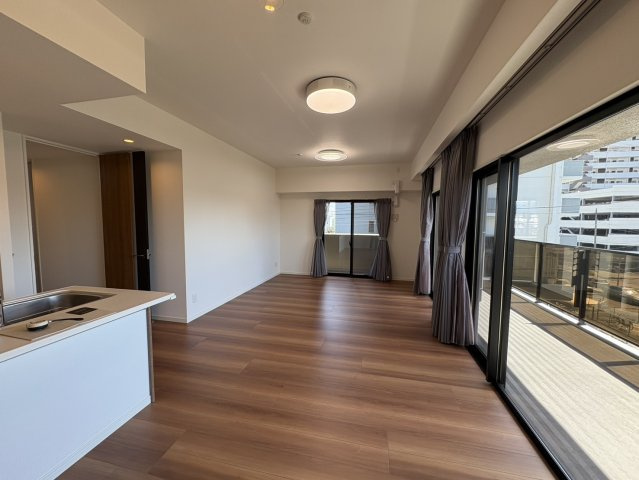 富士市中心部で叶える、上質マンションライフ｜オブリージュ富士プレミアレジデンスの居間・リビング