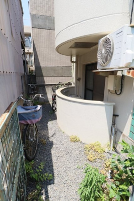 【その他共用部分】 | グロスクベル | 駐輪場