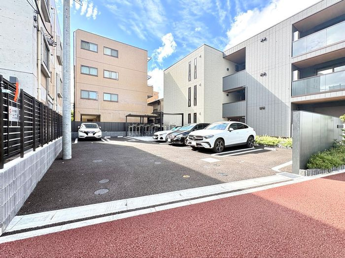 CLASSEUM都賀の駐車場
