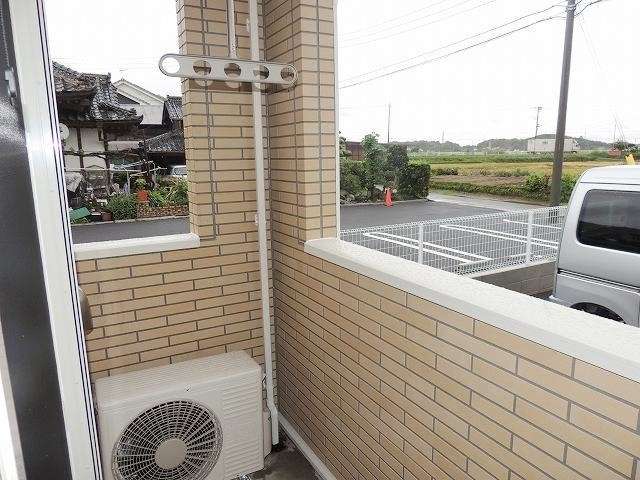 リトル　ブラウニ－のバルコニー|バルコニーがあります