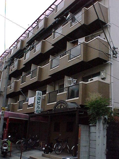 サンスリ－ハイツ布施の外観