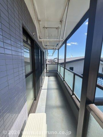 リファイン山加のバルコニー