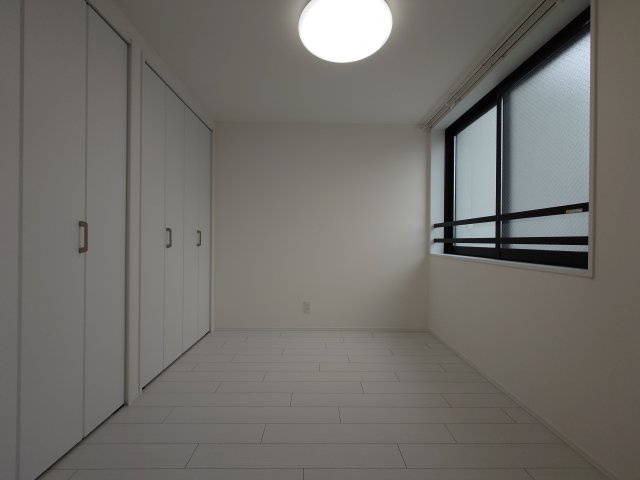 CITY WALK 志村三丁目の洋室