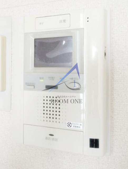 ライオンズマンション中野第３のセキュリティ|モニター付きインターホンです。