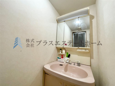 【独立洗面台】 | サンワプラザ神戸大開通 | 大型洗面器は、洗顔・洗髪はもちろん、つけ置き洗いなどにも便利です♪