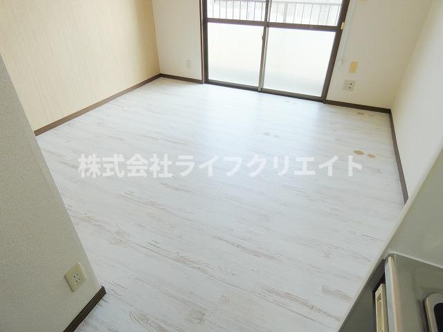 植村ビルの寝室