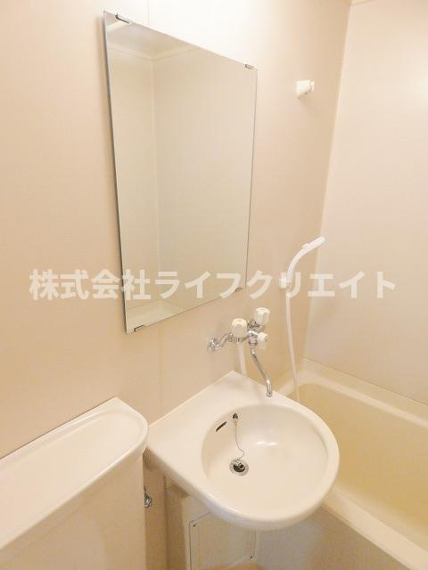 植村ビルの洗面所