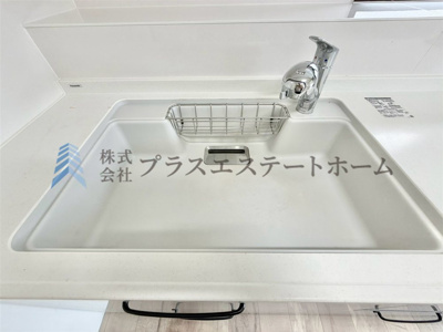 【キッチン】 | シーアイマンション須磨エクシード | 天板と一体型のシンク♪つなぎ目がないのでお掃除も楽々です♪