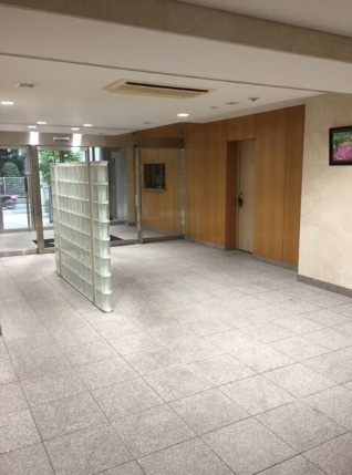 コンフォリア東品川のロビー|毎日通るロビーはこのようになっています