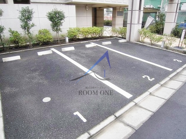 セントパレス大鳥居の駐車場|駐車場です。
